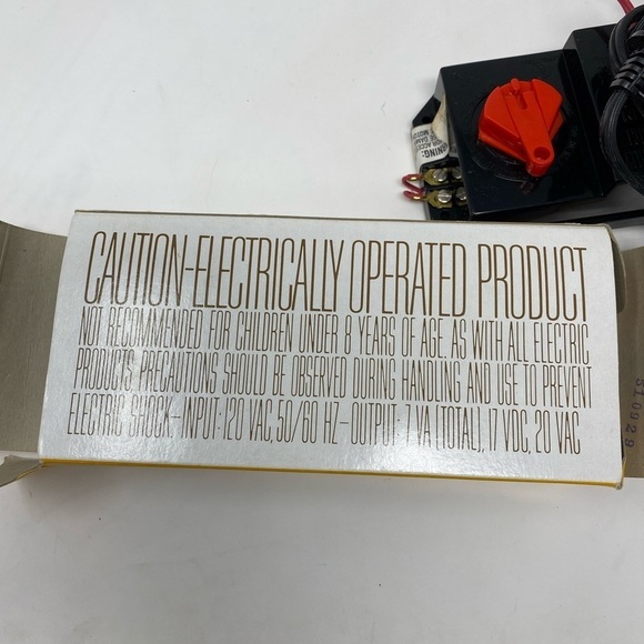 Bachmann HO-N Scale Power Pack for Electric Trains Transformer 44207 - Picture 4 of 4